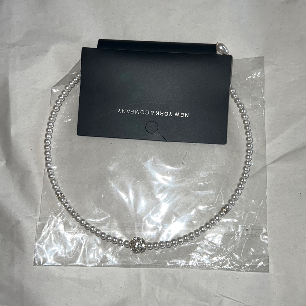NWT. New York and company choker, necklace, pearl beaded